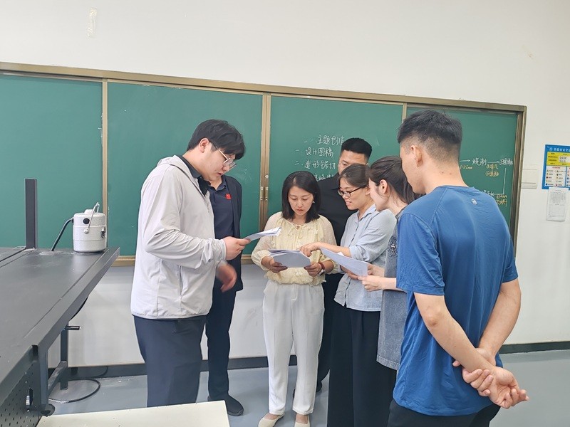 yl6809永利启动实验室物品白名单专项检查 筑牢校园安全防线